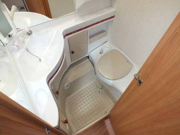 HOBBY De Luxe 495 UL bj. 2009, met AIRCO, MOVER, VOORTENT - Afbeelding 19