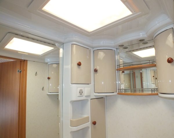 HOBBY De Luxe 495 UL bj. 2009, met AIRCO, MOVER, VOORTENT - Afbeelding 21