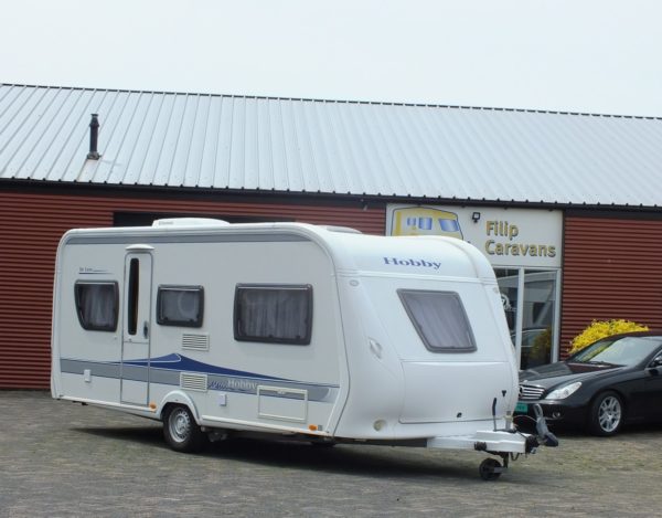 HOBBY De Luxe 495 UL bj. 2009, met AIRCO, MOVER, VOORTENT