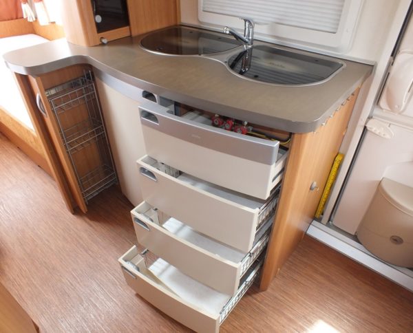 HOBBY De Luxe 495 UL bj. 2009, met AIRCO, MOVER, VOORTENT - Afbeelding 14