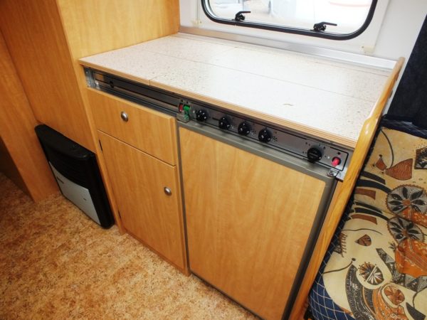 BURSTNER 495 TK bj.98, 5 SLAAPPLAATSEN, VOORTENT, BOILER - Afbeelding 15