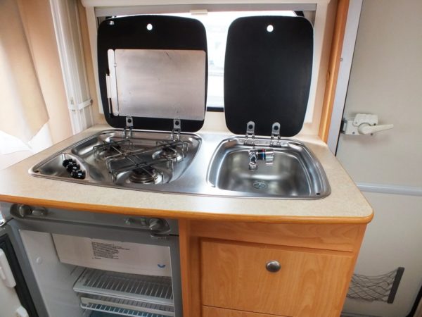 CARAVELAIR Eldorado 390 BJ. 2005, Lichtgewicht met voortent - Afbeelding 13