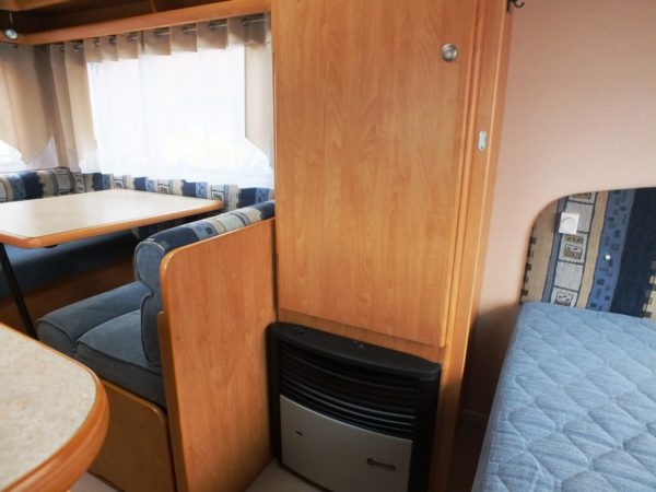 CARAVELAIR Eldorado 390 BJ. 2005, Lichtgewicht met voortent - Afbeelding 11