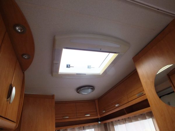 CARAVELAIR Eldorado 390 BJ. 2005, Lichtgewicht met voortent - Afbeelding 22