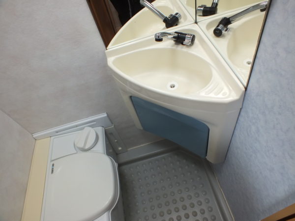 Caravelair Antares Ambiance BJ.2002 Met voortent LICHTGEWICHT - Afbeelding 14