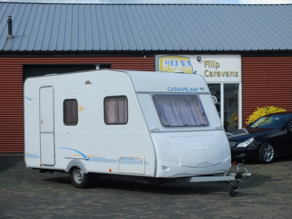 CARAVELAIR Antares Luxe 400 bj. 2004, LICHTGEWICHT, VOORTENT