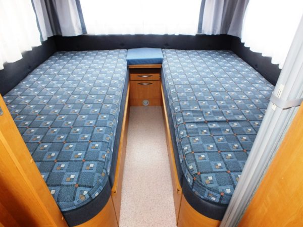 EIFELLAND Holiday 500 TL bj. 2005 met VOORTENT 3. 5 METER DIEP - Afbeelding 10