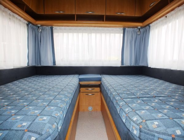 EIFELLAND Holiday 500 TL bj. 2005 met VOORTENT 3. 5 METER DIEP - Afbeelding 9
