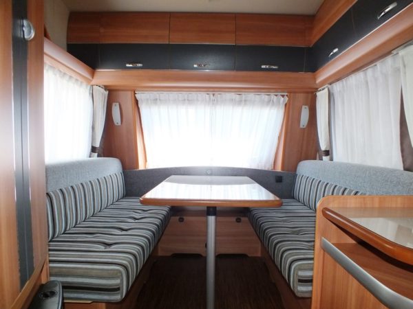 HOBBY De Luxe 380 TB bj.2011, NIEUWSTAAT, met VOORTENT - Afbeelding 6