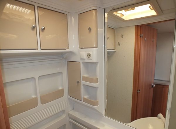 HOBBY De Luxe 380 TB bj.2011, NIEUWSTAAT, met VOORTENT - Afbeelding 19