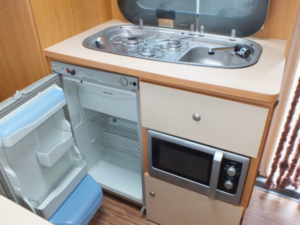 BURSTNER 485 TK bj.2013, met AIRCO, 6 SLAAPPLAATSEN, LICHTGEWICHT - Afbeelding 14
