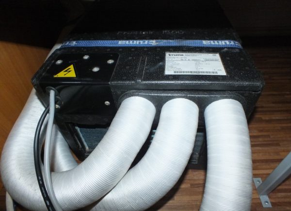 BURSTNER 485 TK bj.2013, met AIRCO, 6 SLAAPPLAATSEN, LICHTGEWICHT - Afbeelding 22