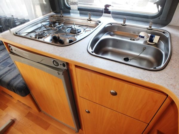 KNAUS Sport 450 bj.2003, met VOORTENT, DOUCHE, LICHTGEWICHT - Afbeelding 14