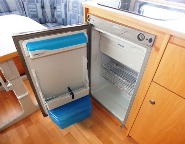 KNAUS Sport 450 bj.2003, met VOORTENT, DOUCHE, LICHTGEWICHT - Afbeelding 16