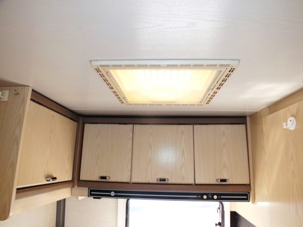 BURSTNER Scala bj.93, TOP STAAT, met VOORTENT - Afbeelding 20