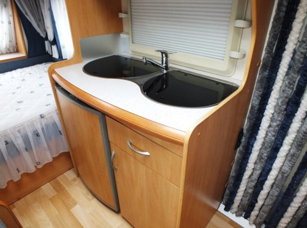 HOBBY De luxe Easy 400 SF bj.2004, NIEUWSTAAT, met MOVER - Afbeelding 15