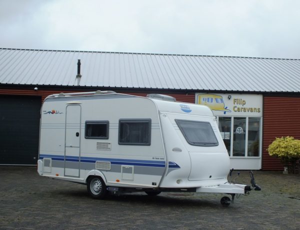 HOBBY De luxe Easy 400 SF bj.2004, NIEUWSTAAT, met MOVER