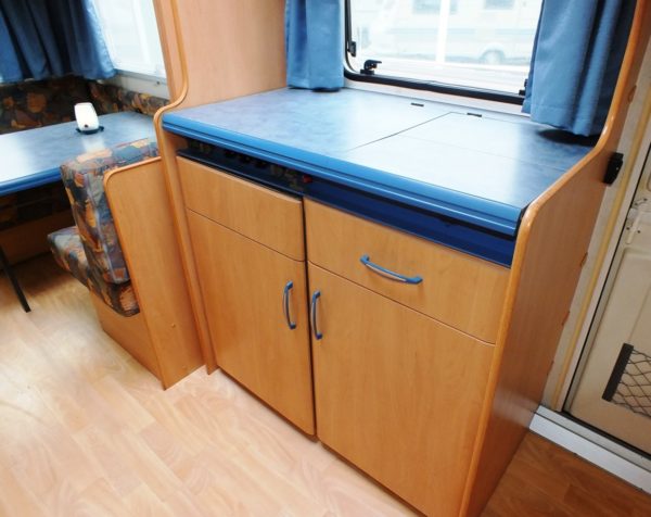 HOBBY De Luxe 495 UK bj.2000, 6 SLAAPPLAATSEN, VOORTENT - Afbeelding 15