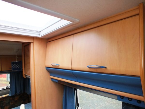 HOBBY De Luxe 495 UK bj.2000, 6 SLAAPPLAATSEN, VOORTENT - Afbeelding 18