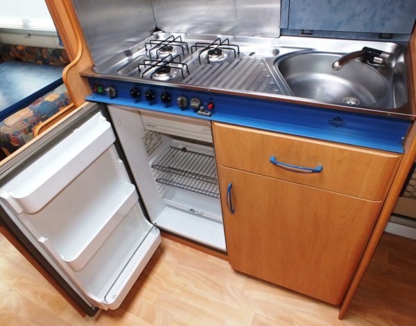 HOBBY De Luxe 495 UK bj.2000, 6 SLAAPPLAATSEN, VOORTENT - Afbeelding 17