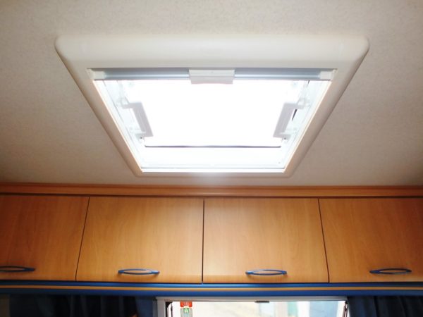 HOBBY De Luxe 495 UK bj.2000, 6 SLAAPPLAATSEN, VOORTENT - Afbeelding 24