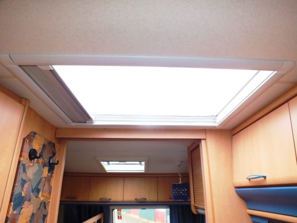 HOBBY De Luxe 495 UK bj.2000, 6 SLAAPPLAATSEN, VOORTENT - Afbeelding 25