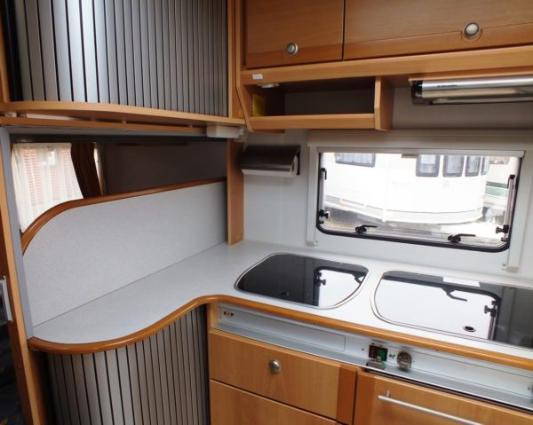 KIP PLATINUM 2001 47TDB met MOVER en VOORTENT - Afbeelding 13