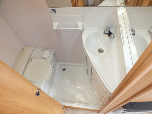 SWIFT Toscane 390 bj.2001, NIEUWSTAAT, met BOILER, LUIFEL - Afbeelding 22