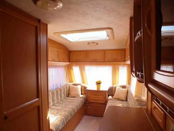 Hylander Design BJ, 2002 Met voortent en boiler - Afbeelding 2