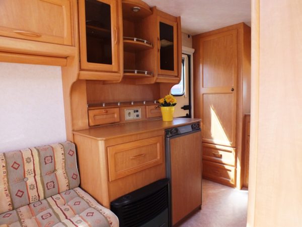 Hylander Design BJ, 2002 Met voortent en boiler - Afbeelding 16