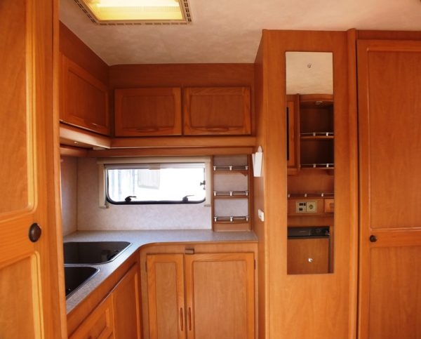 Hylander Design BJ, 2002 Met voortent en boiler - Afbeelding 13