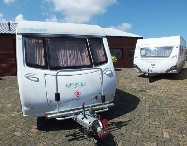 Hylander Design BJ, 2002 Met voortent en boiler - Afbeelding 5