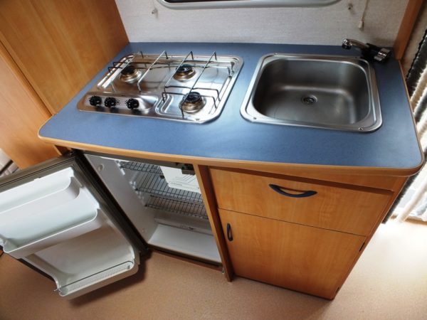 Caravelair Silver 490, BJ.2000, 5 SLAAPLAATSEN MET ZAKLUIFEL - Afbeelding 12