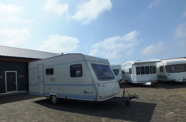 Caravelair Silver 490, BJ.2000, 5 SLAAPLAATSEN MET ZAKLUIFEL