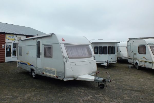 Bürstner Ventana 455TS bj.2003 Met MOVER EN VOORTENT
