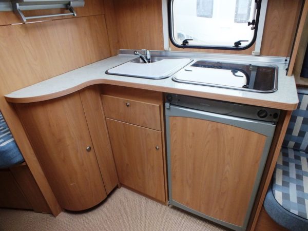 Bürstner Ventana 455TS bj.2003 Met MOVER EN VOORTENT - Afbeelding 19