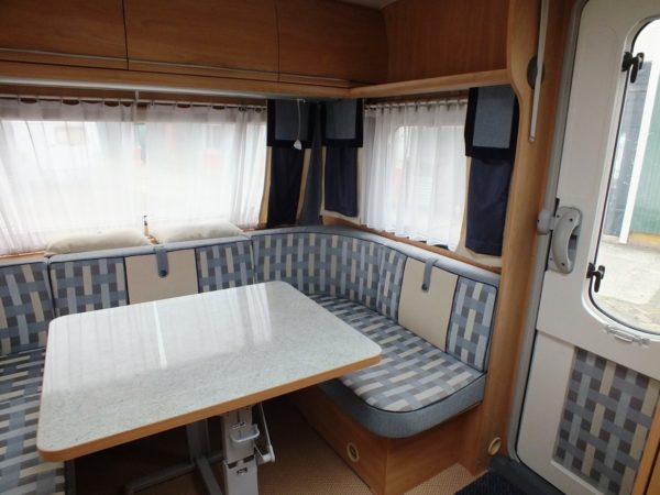 Bürstner Ventana 455TS bj.2003 Met MOVER EN VOORTENT - Afbeelding 9
