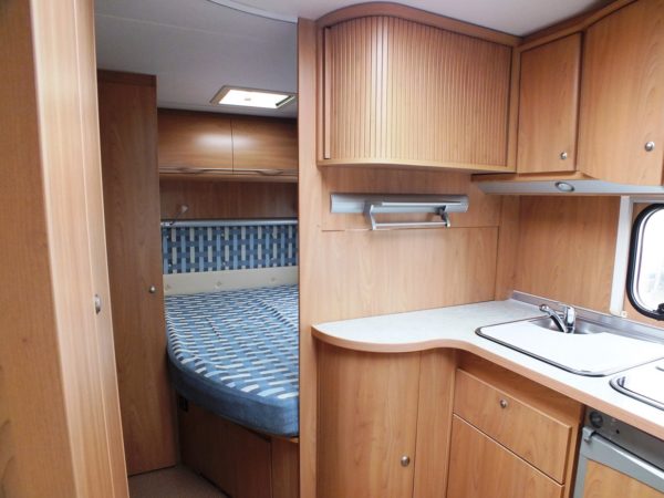 Bürstner Ventana 455TS bj.2003 Met MOVER EN VOORTENT - Afbeelding 7