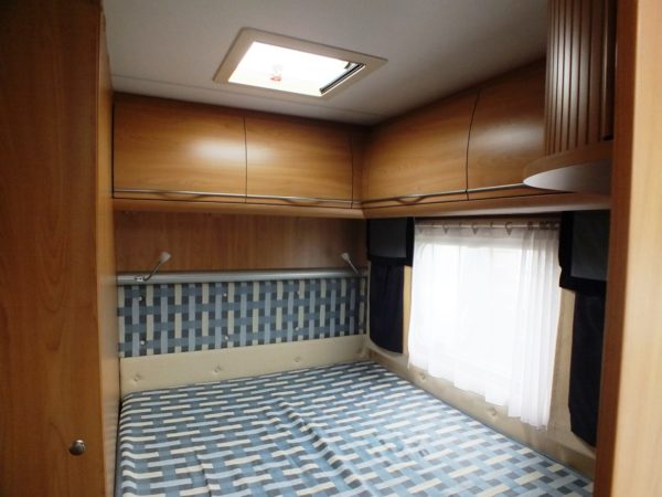Bürstner Ventana 455TS bj.2003 Met MOVER EN VOORTENT - Afbeelding 5