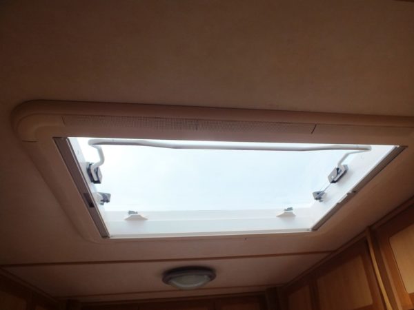 TEC Travel King 490, BJ.2003, Met DOUCHE EN VOORTENT - Afbeelding 13