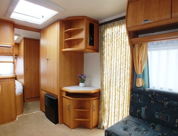 HOBBY Excellent Easy 540 UFE met MOVER, FRANS BED - Afbeelding 15