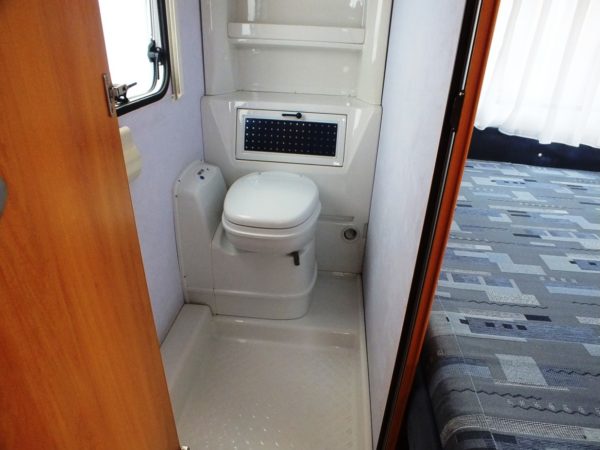 WILK S4 450 HTD bj.2005, met MOVER, VOORTENT, FRANS BED - Afbeelding 21
