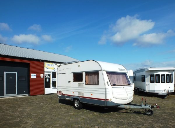 Home-Car Racer bj.2001met stapelbed, voortent en luifel
