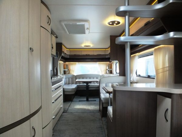 HOBBY Prestige 650 UMFE bj.2015, MIDDENZIT, THULE ZAKLUIFEL - Afbeelding 7