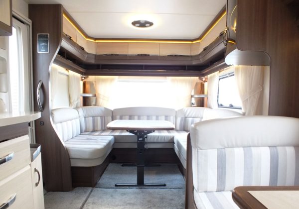 HOBBY Prestige 650 UMFE bj.2015, MIDDENZIT, THULE ZAKLUIFEL - Afbeelding 8