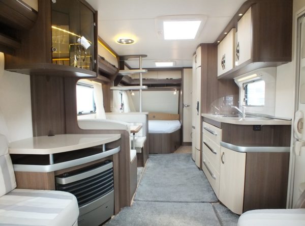 HOBBY Prestige 650 UMFE bj.2015, MIDDENZIT, THULE ZAKLUIFEL - Afbeelding 10