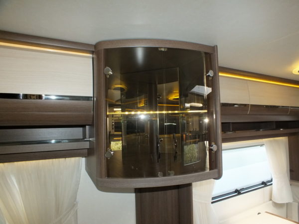 HOBBY Prestige 650 UMFE bj.2015, MIDDENZIT, THULE ZAKLUIFEL - Afbeelding 28