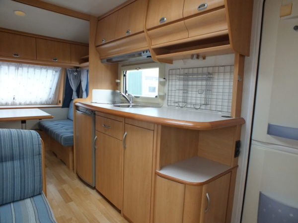 HOBBY De luxe Easy 440 SB modeljaar 2003, VOORTENT, LUIFEL - Afbeelding 13