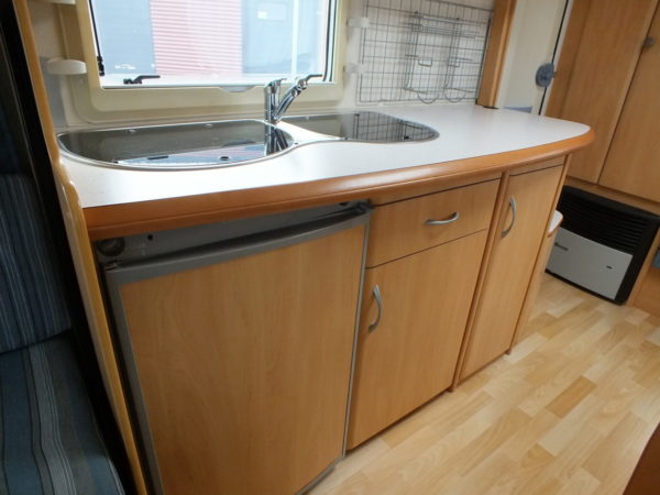 HOBBY De luxe Easy 440 SB modeljaar 2003, VOORTENT, LUIFEL - Afbeelding 16