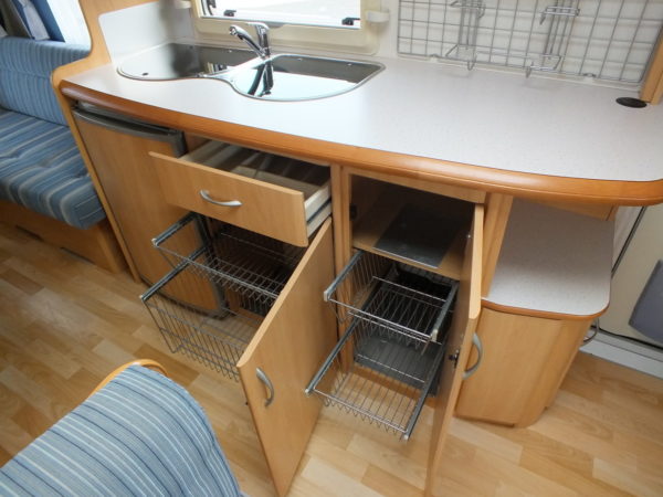 HOBBY De luxe Easy 440 SB modeljaar 2003, VOORTENT, LUIFEL - Afbeelding 20
